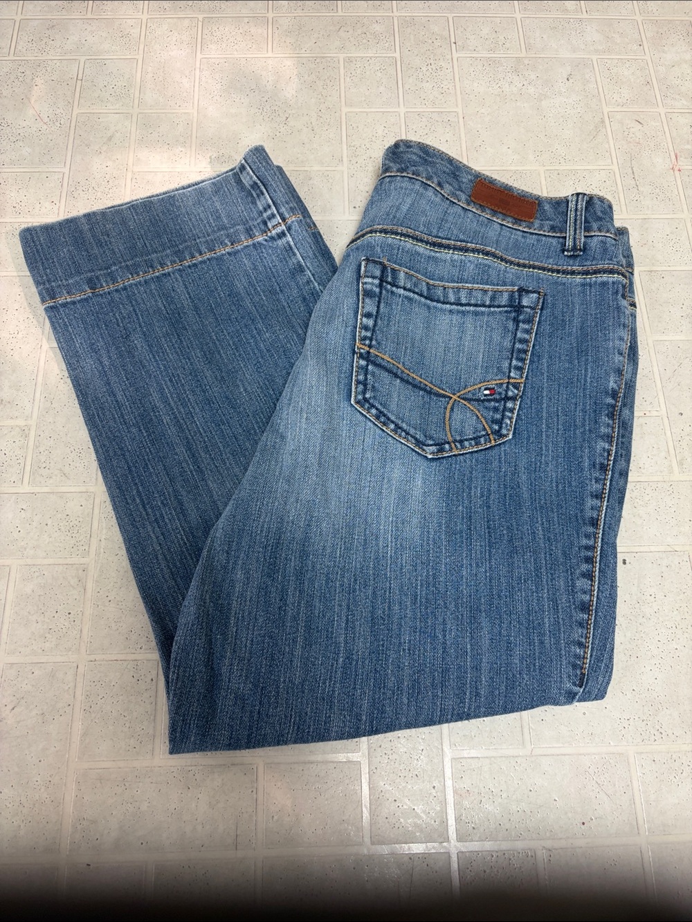 Tommy Hilfiger Women's Medium Blue Capris with Branded Pocket